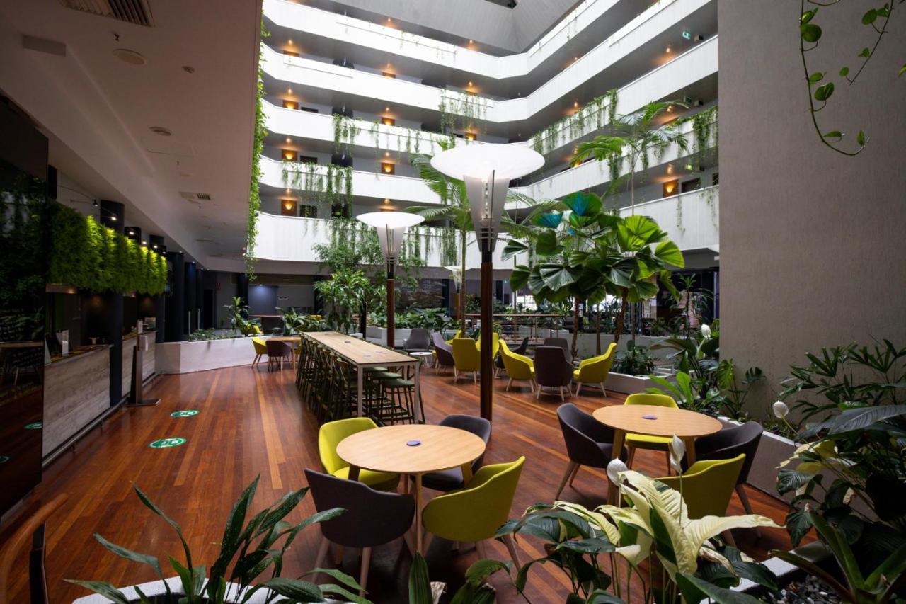 Novotel Darwin Cbd Exterior foto